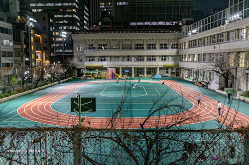 意媒：国米可以启用青训小将卡马特，以应对邓弗里斯伤缺情况